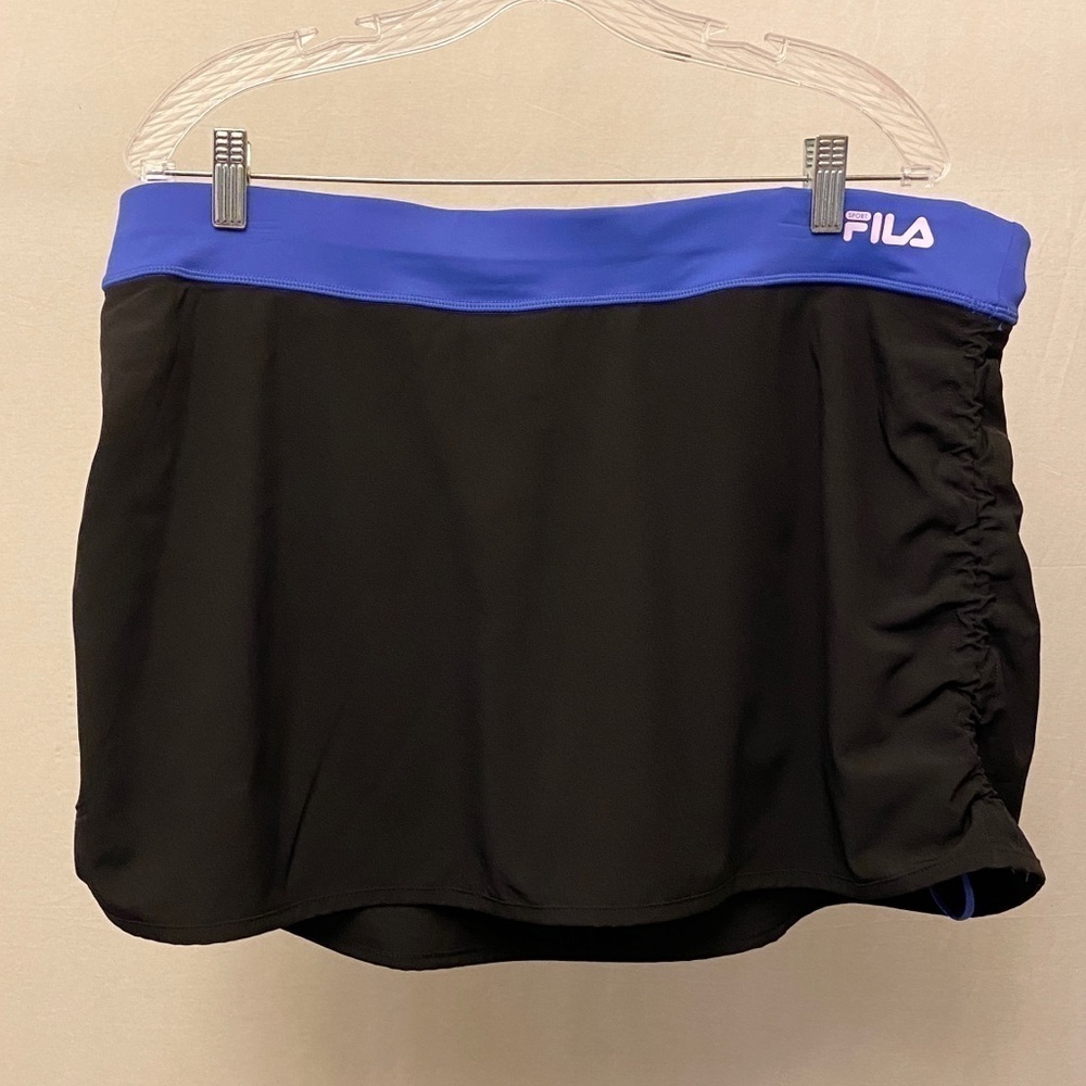 FILA SPORT XL Tennis Active Logo Skort Stretch Black / Blue Rouching, Adjustable